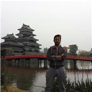 insegnante di spagnolo e giapponese abitando a Italia